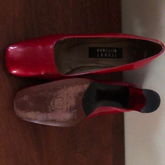 Stuart Weitzman Patent Leather Designer Pumps - Picture 5 of 5